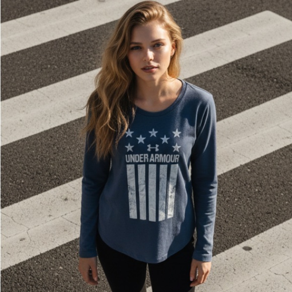 Under Armour Women's Graphic Long Sleeve Tee - Blue